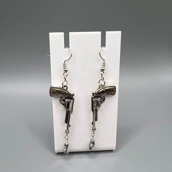 🆕 Silver and Black Revolver Earrings - Handmade #171 - Picture 2 of 4